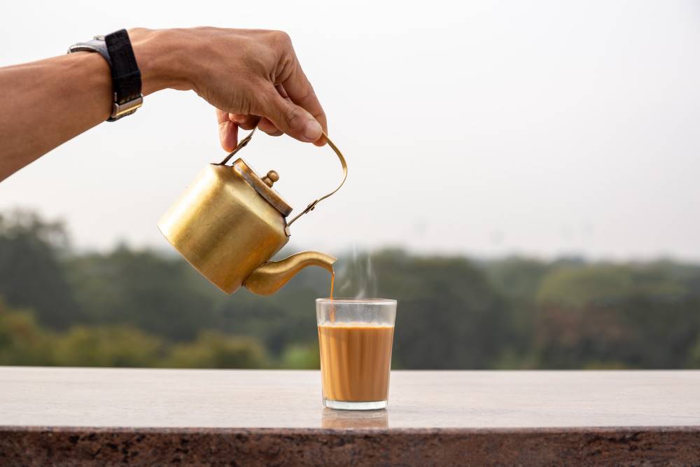 Teh Tarik Kuliner Minuman Legendaris yang Memikat Hati dari Malaysia